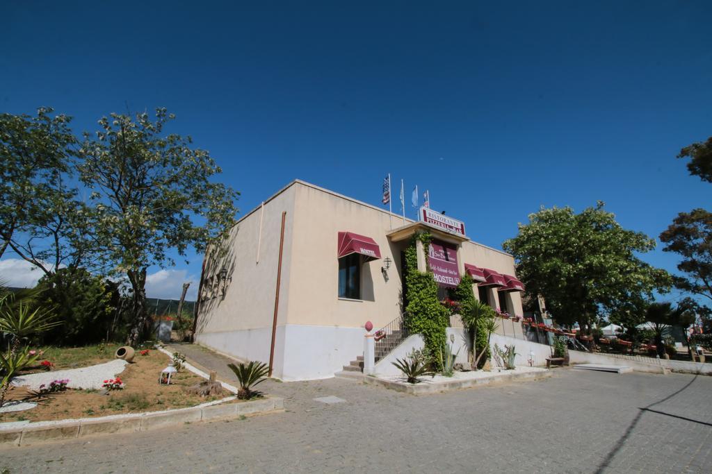 Agriturist Soleluna กัลตาจีโรเน ภายนอก รูปภาพ